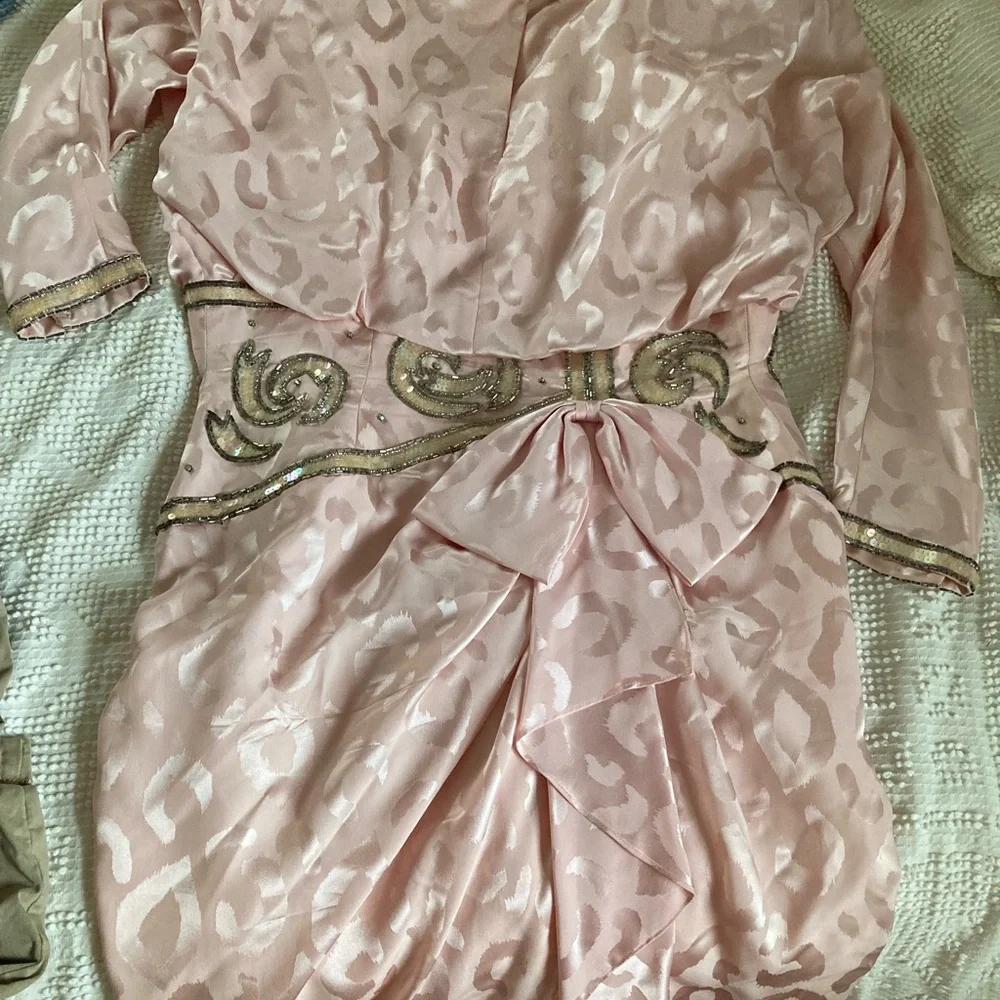 Pink Silk Cache Leopard Dress with beading - Picture 4 of 7
